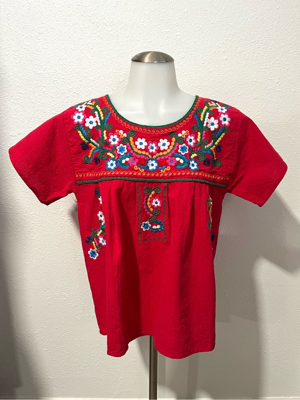 Mexican Floral Embroidered Cotton Top Size Medium